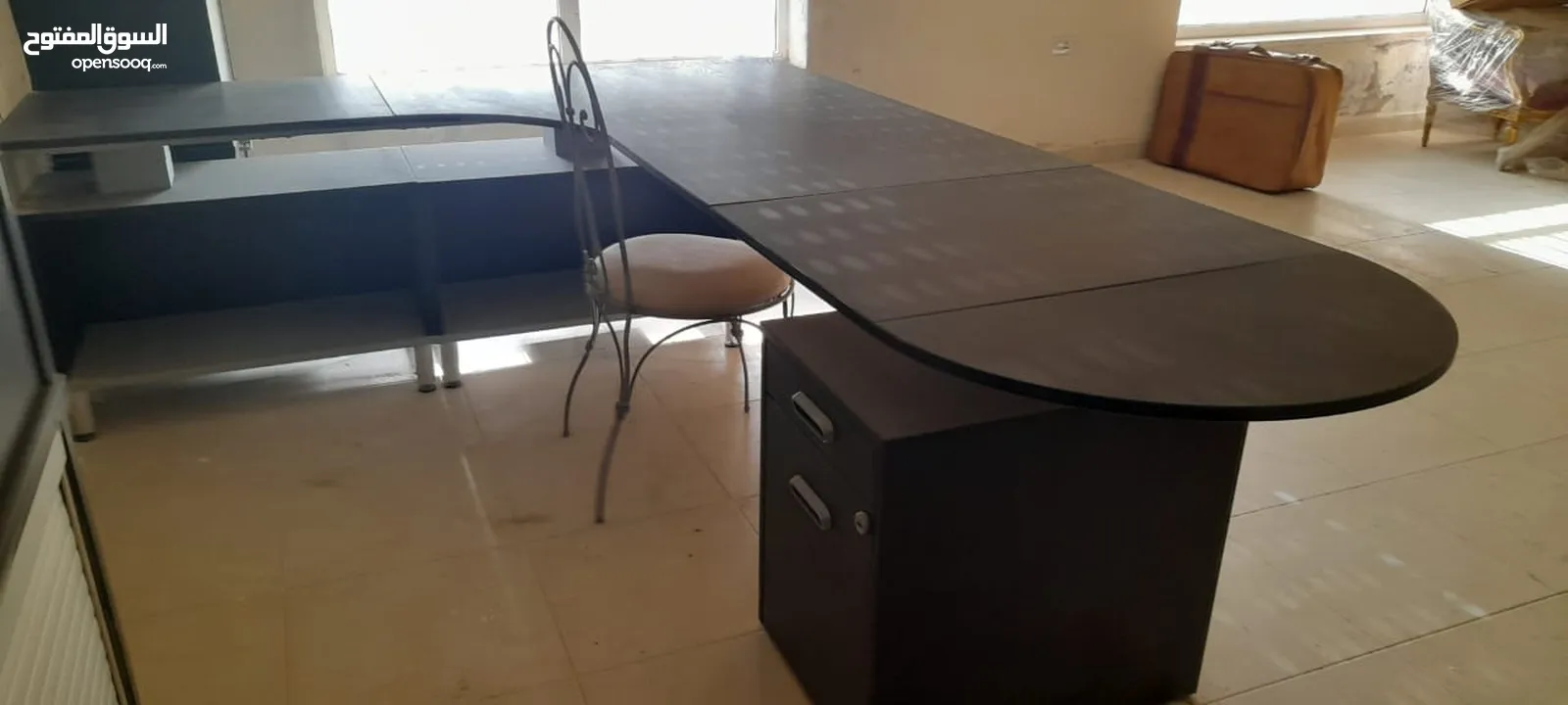 مكتب إداري