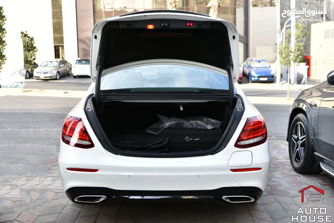 مرسيدس اي كلاس بلج ان هايبرد نايت بكج 2019 Mercedes E350e Plug-In Hybrid AMG Kit Night Package