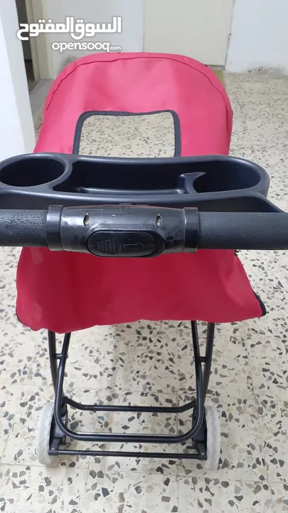 عربة أطفال بحالة ممتازه