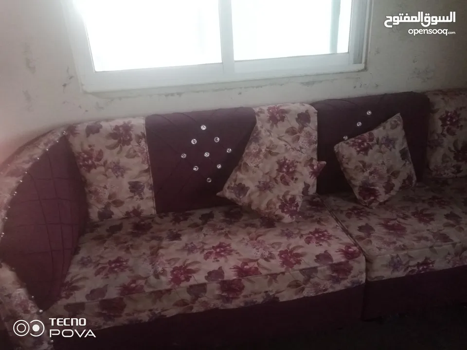 كنب مفروشات فقد 95 بس ذات جوده جيده