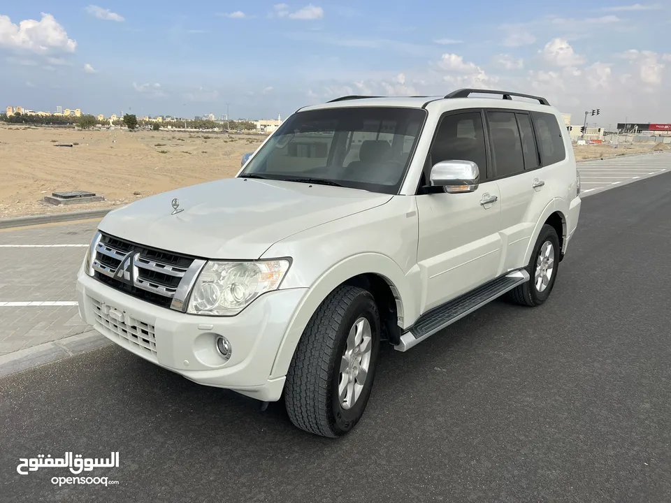 Mitsubishi pajero 2014 Gcc full option very   ميتسوبيشي باجيرو مالك اول clean