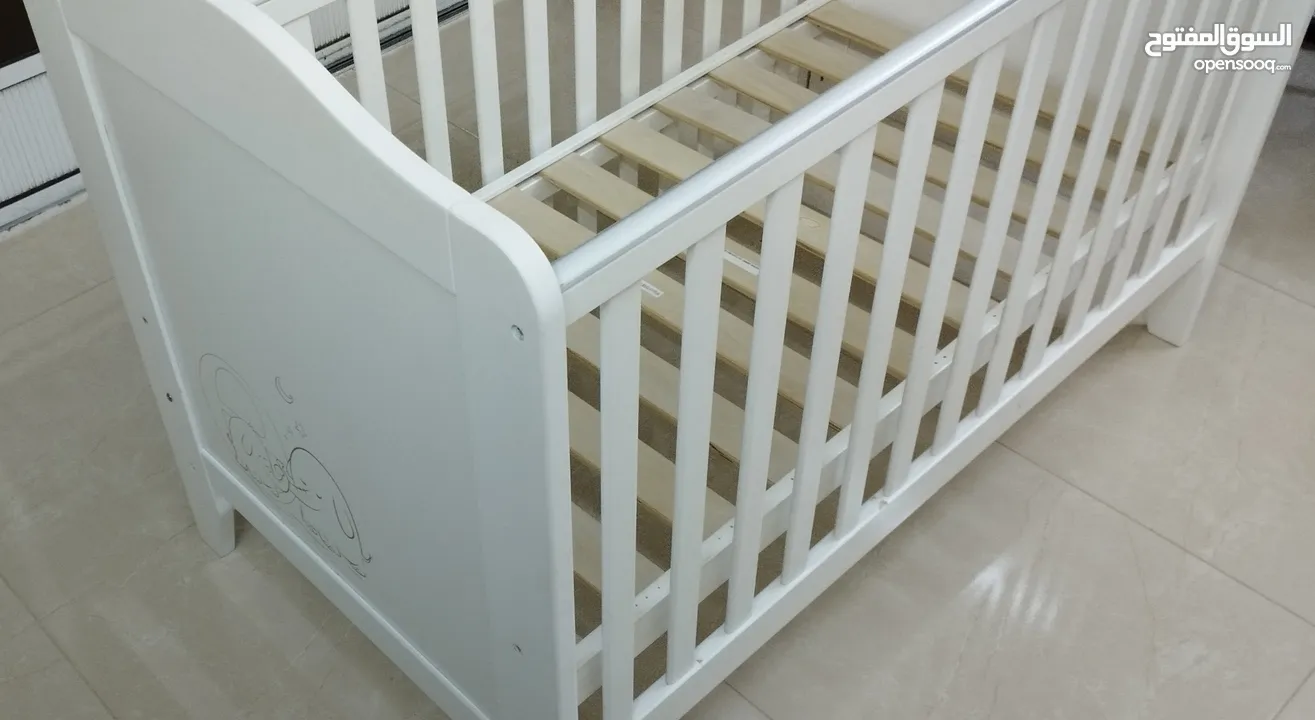 giggles crib from babyshop