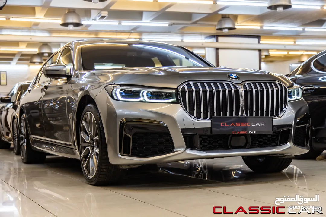 Bmw 730Li M kit  2021  ( Gasoline)   السيارة صيانة الشركة و قطعت مسافة 23,000 كم فقط