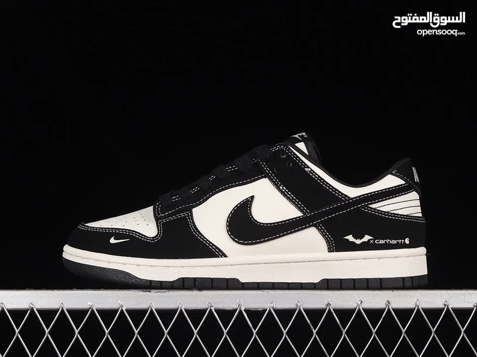 مطلوب Nike SB Dunk Low Batman Black White