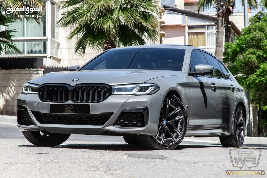 Bmw 530I 2023 M kit Gasoline   السيارة مميزة جدا و قطعت مسافة 75,000 كم فقط