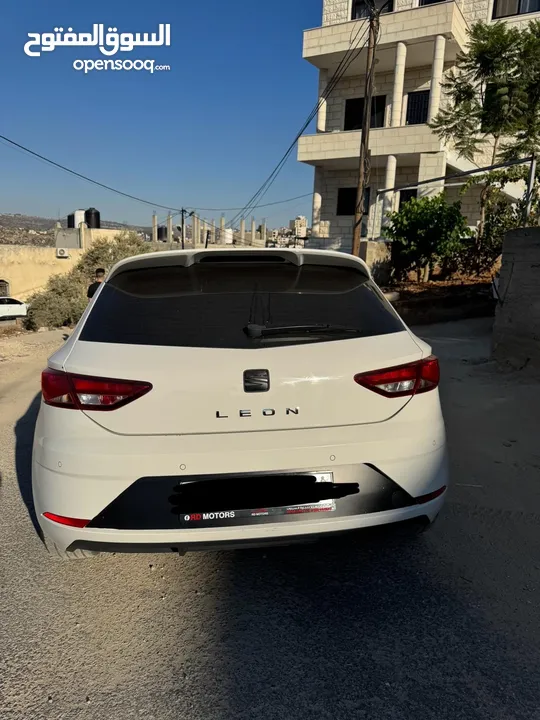 سيات ليون 2018 عداد 120 الف دهان شريك سيارة بحالت وكال
