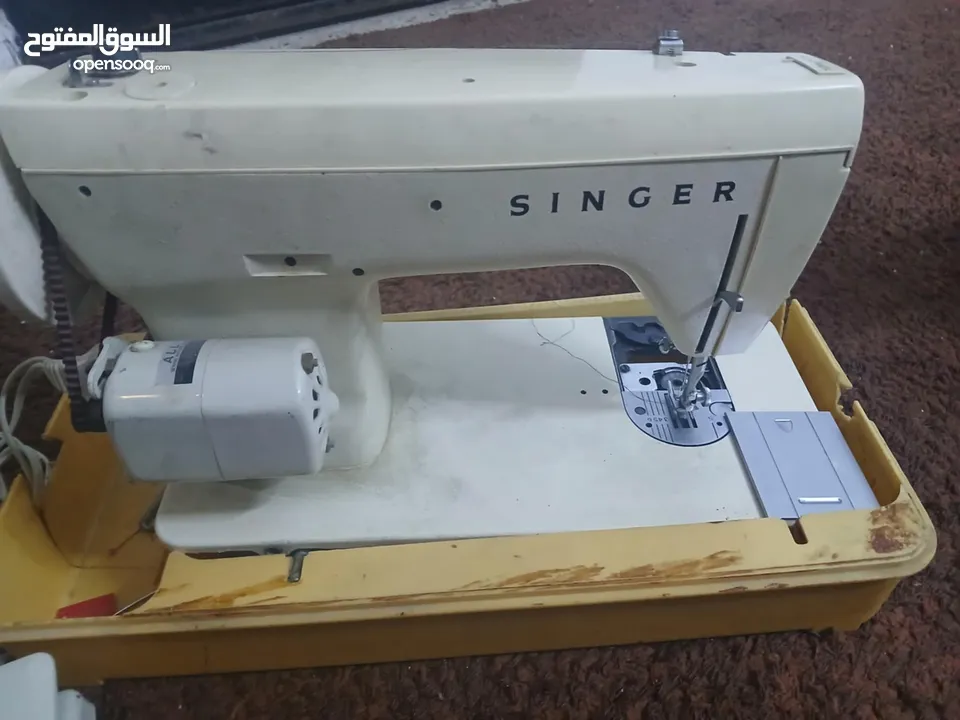 ماكينة خياطة سنجر منزلي