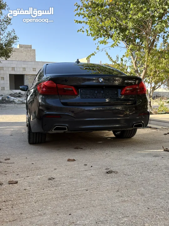 BMW 530e  E drive  Individual