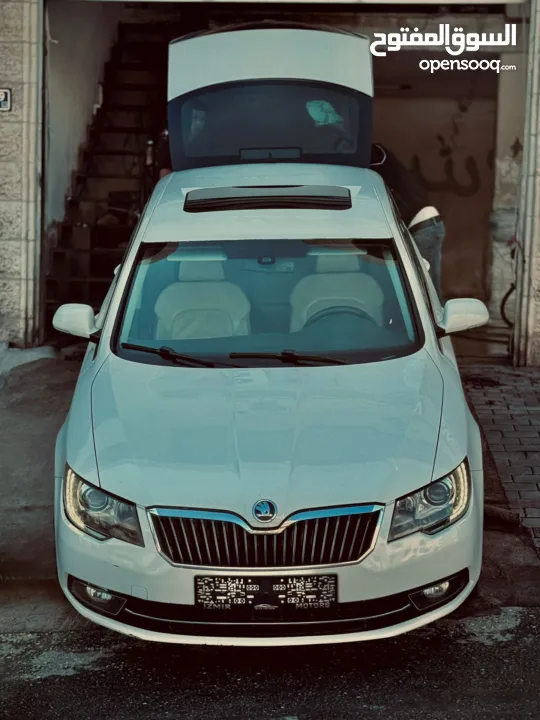 سكودا سوبيرب 2014 ديزل ترخيص 2014 فل اضافات مع فتحة سقف / البيع كاش مع امكانية البدل