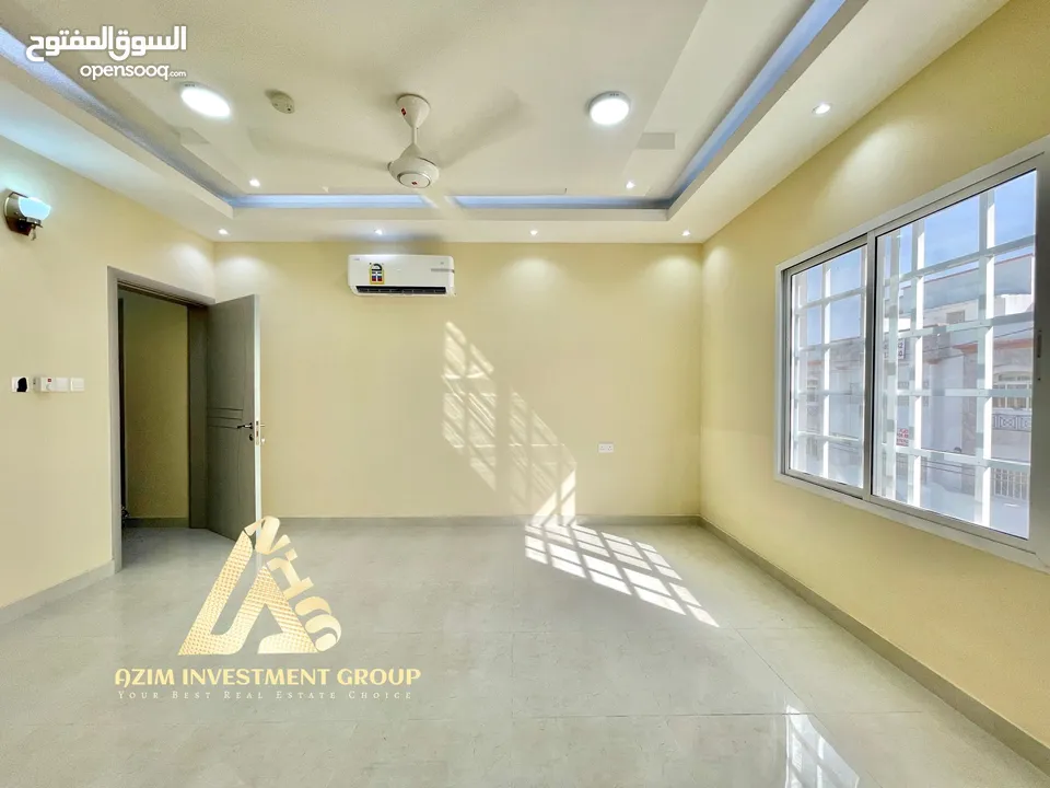 Brand new 3BHK flat near Al Falaj Hotel Ruwi-Balcony 4 Washroom-Open Terrace!!