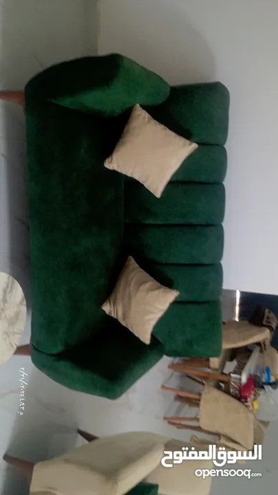 كنب صالون سبع مقاعد شبه جديد للبيع 800شيقل