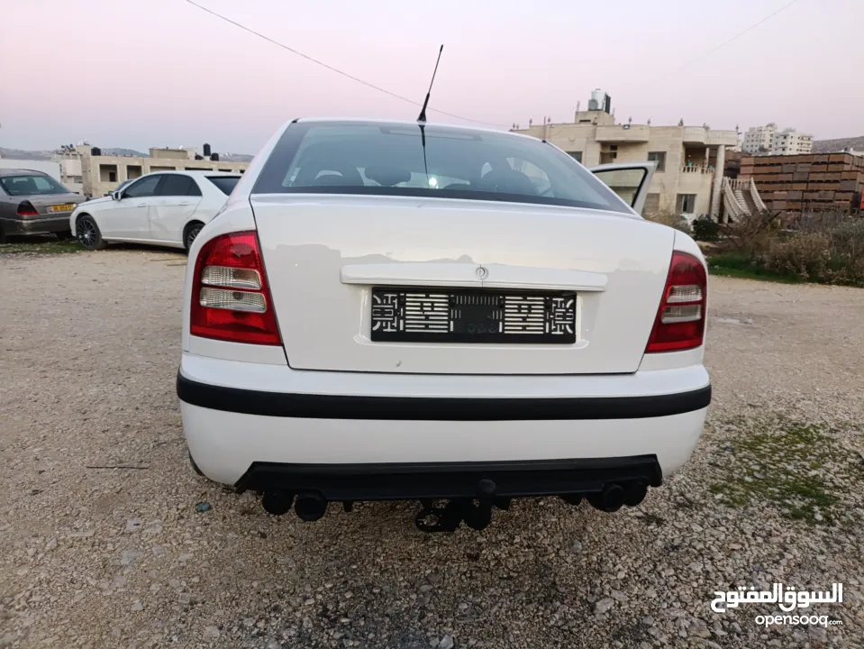 سكودا اوكتافيا منفوضه بالكامل 1900 ديزل تيربو