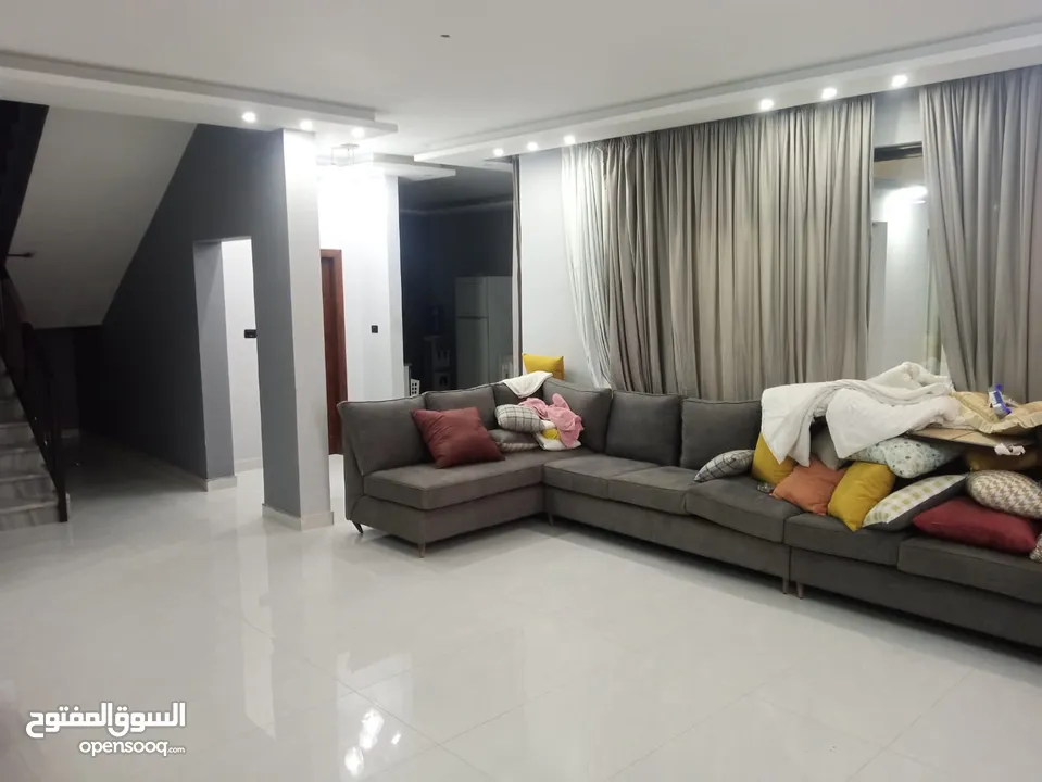 شاليه مميز دوبلكس للبيع في أجمل مناطق الغور / ref 1608