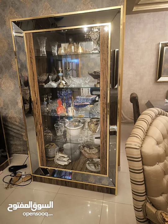 غرفة سفرة فاخره بحال الجديد