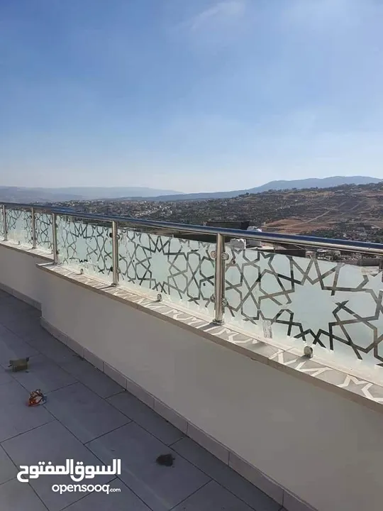 اعمال زجاج وسكريت