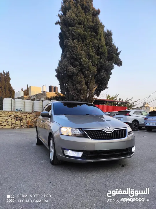 سكودا رابيد 1.6 سولار اوتوماتيك