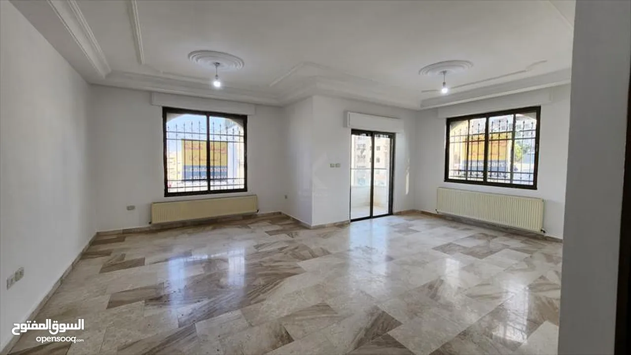 شقة مميزة للبيع في الجبيهة - طابق ثالث