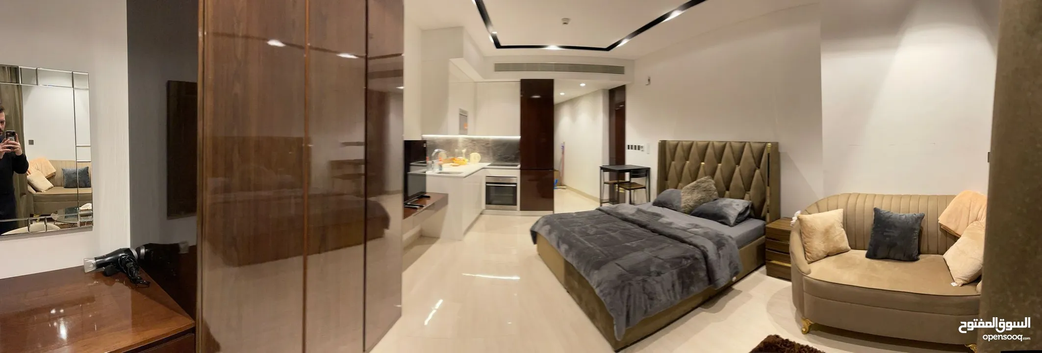 للايجار استيديو في السيف برج سيبرال اوركيد مكون من  غرفة نوم ،صوفه صغيره مطبخ مفتوح بلكونه