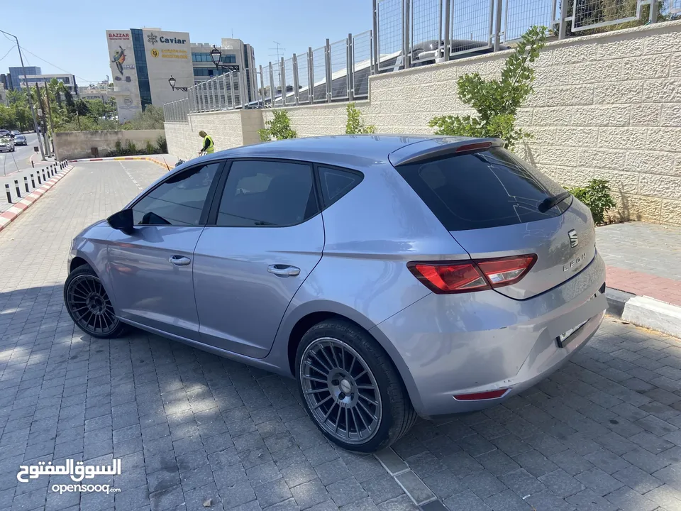 سيات ليون توماتيك