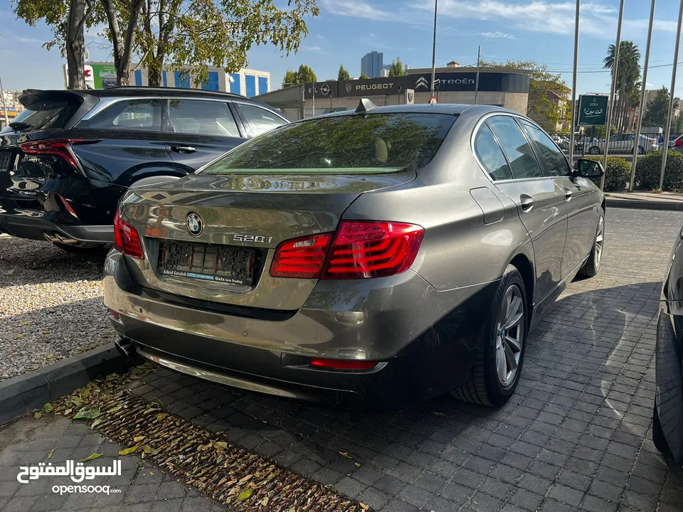 2015 BMW 520i