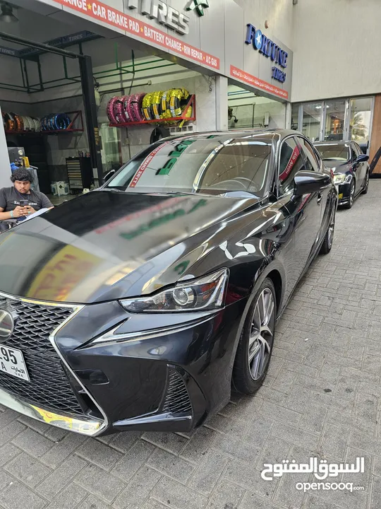 Lexus IS300 2018