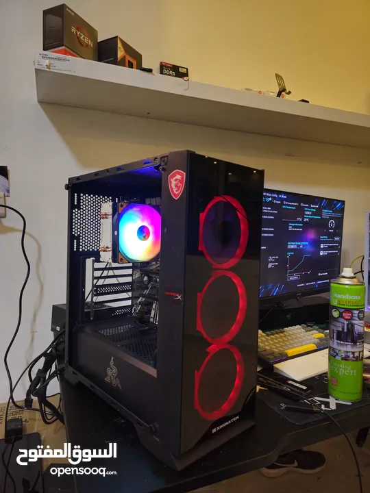 i7 9700k , 1660 super , 32gb ram , 500gb ssd