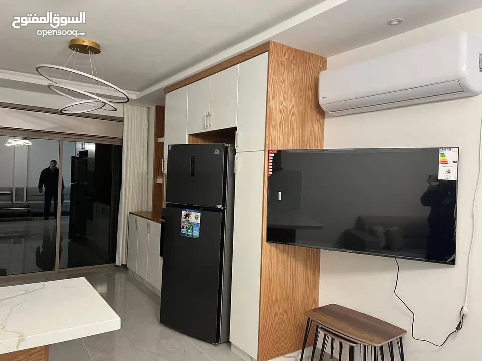 شقه مفروشه جديد للايجار قرب الكليه الاهليه وبنك فلسطين