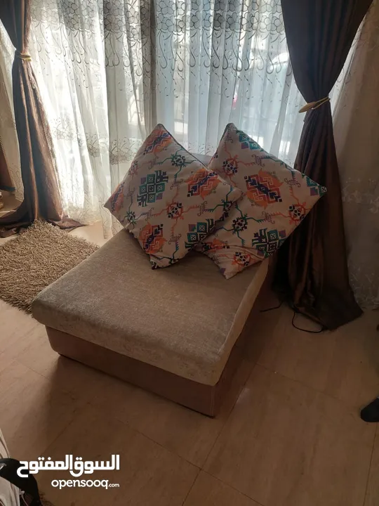 Used Living room great quality import emirates negotiable price