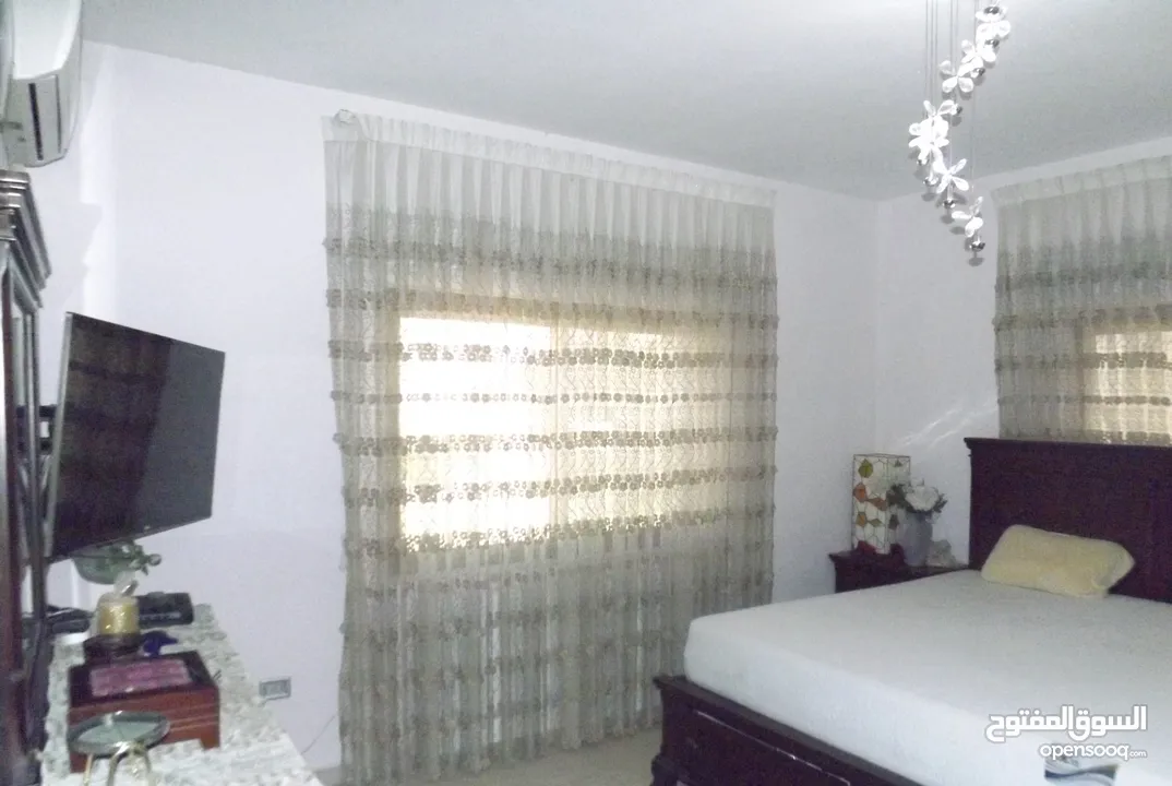 Beautiful location - 3bedroom furnished in Um Uthaiena // موقع جميل - 3 غرف نوم مفروشة في أم أذينة