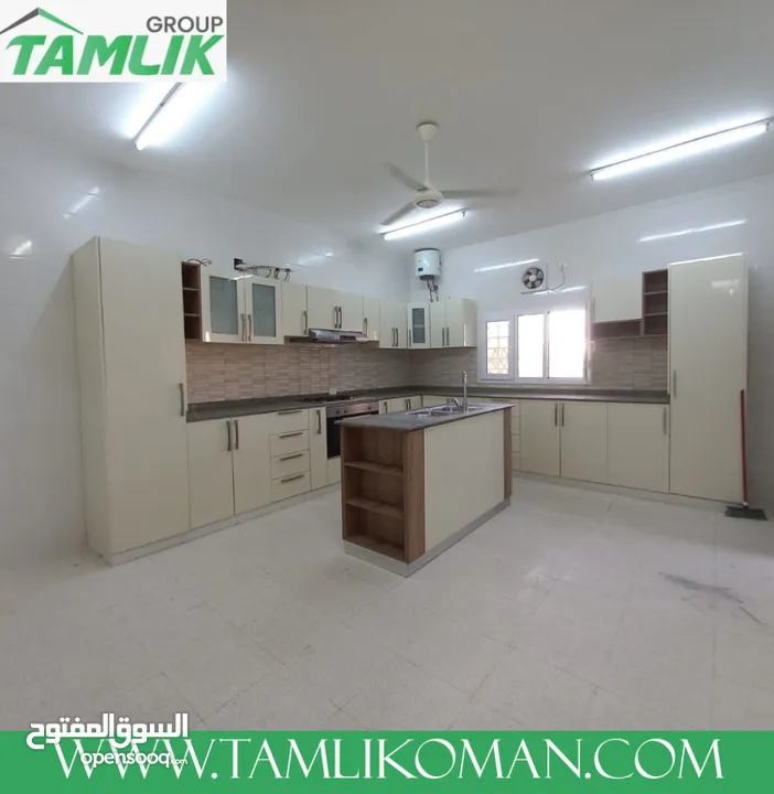 Commercial Villa for Rent or Sale in Ansab REF 191MA فيلا تجاري للبيع