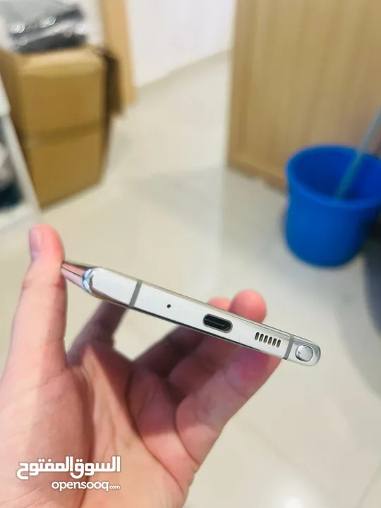  Note 10 plus Back glass Demage 