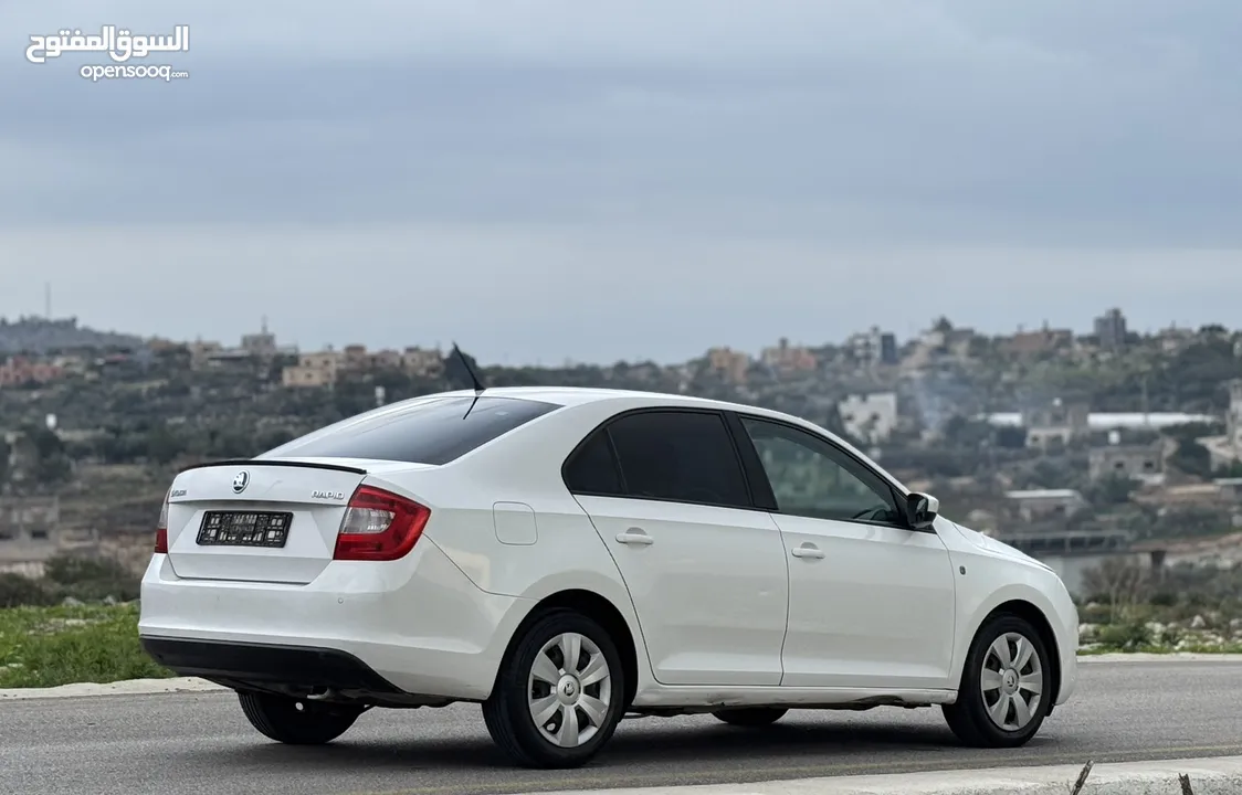 سكودا رابيد موديل 2015 ديزل اصل برايفت يد ثانية محرك 1600 جير عادي