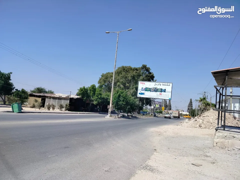 محلات ومعارض تجارية
