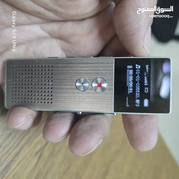 جهاز تسجيل صغير