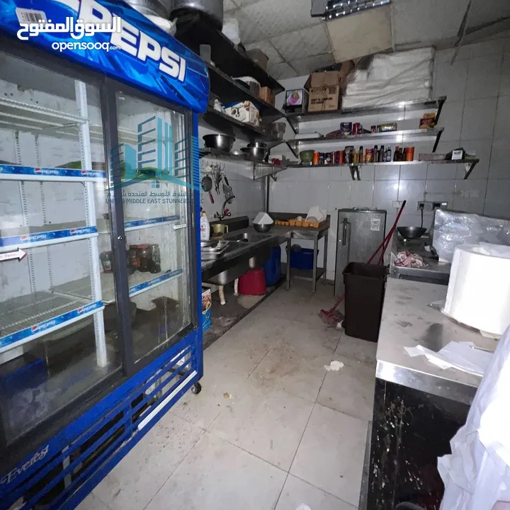 Shop in A Prime Location / محل جاهز للإيجار