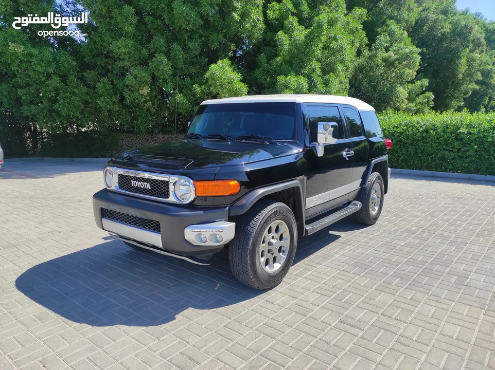 Toyota Fj Crosier 2012 Gcc Top full opstions