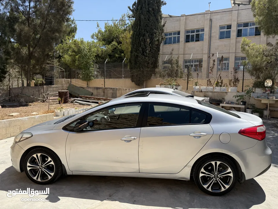 كيا سيراتو  k3 موديل 2015 فل الفل اضافات نخب