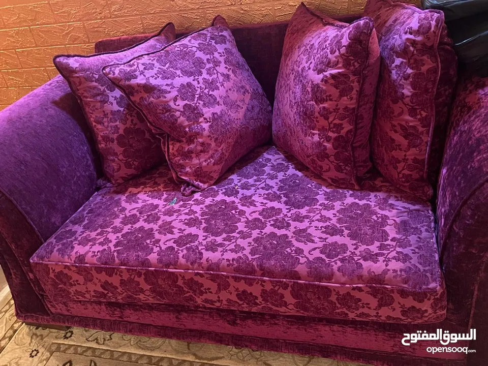 طقم كنب للبيع بحاله جيده جدا