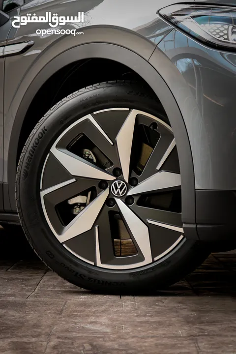 VW ID.4 CROZZ PRO 2024 PIANO BLACK