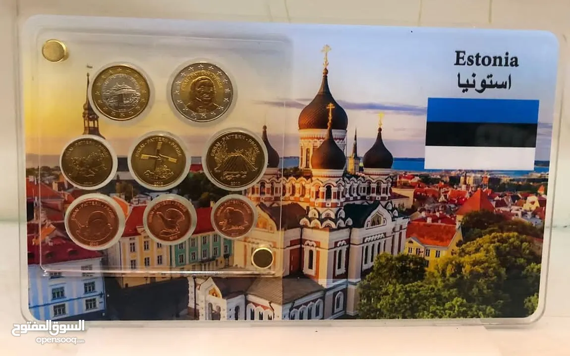 ستاندات منوعه عالميه يحتوي بالداخل على قطع معدنيه وفضيه انسر