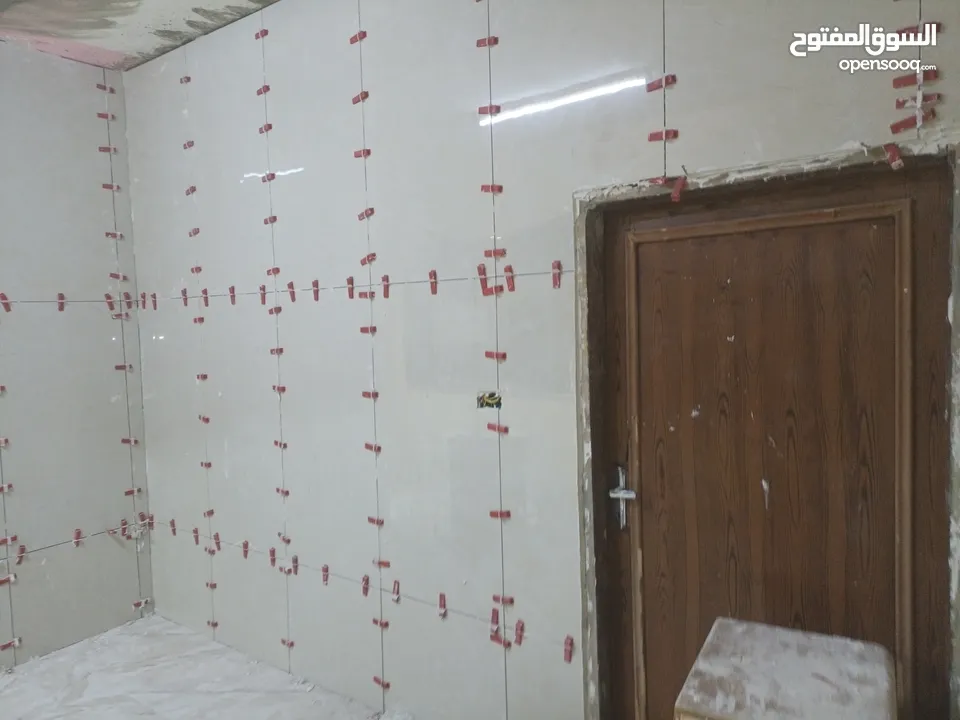 بليط سوري محترف كافه انواع البرسلان والسرميك والارخام اهلا وسهلا بجميع جوده واتقان