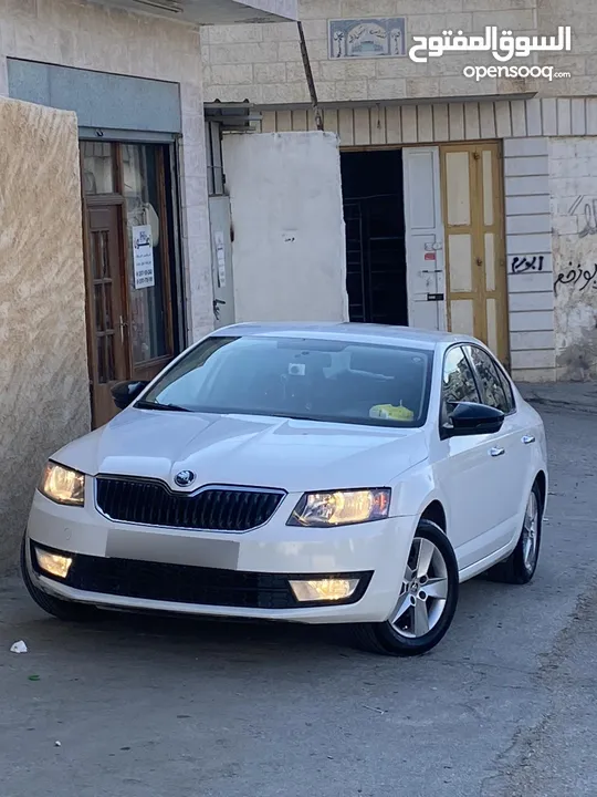 سكودا أكتافها