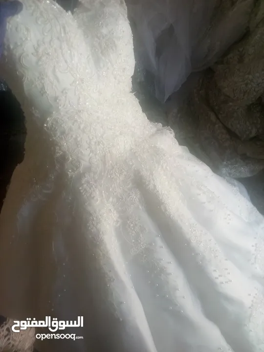 فساتين اعراس وحفلات للاستأجار