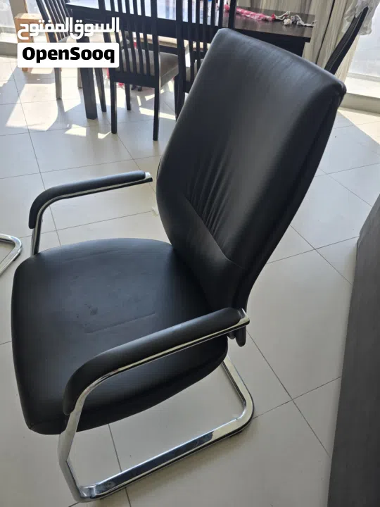 Office Furniture Set for Sale – Almost New!