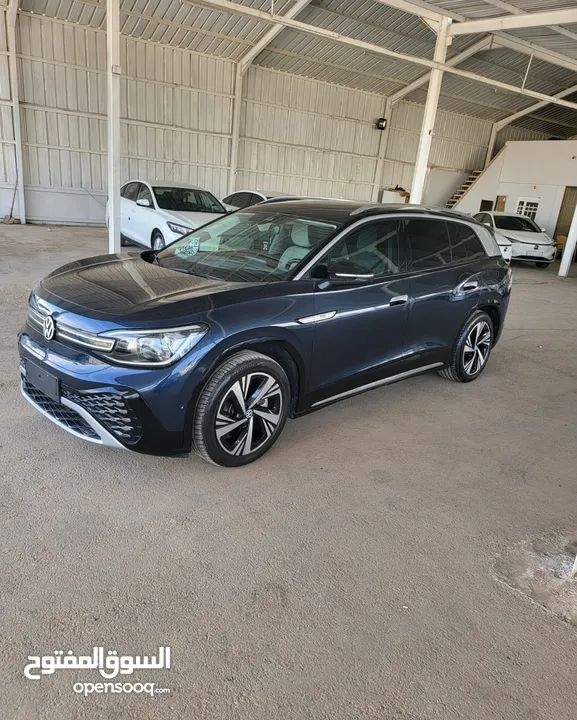 Volkswagen ID6 Crozz Pro 2022   بحاله الزيرو  ابلاك بيانو أعلى صنف