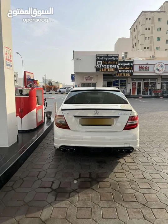 مرسيدس C63 2009