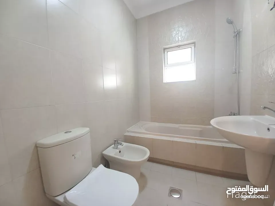 شقة للبيع في منطقة الجاردنز ( Property ID : 34624 )