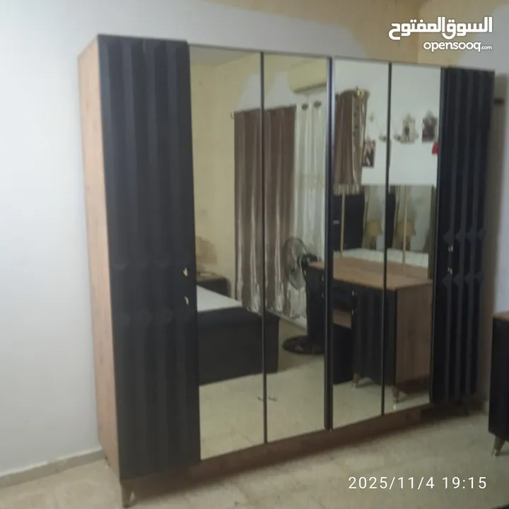 غرفة نوم خشب سندوش تركي بحالة ممتازة استعمل بسيط جدا بسعر مغري جدا المعني الاتصال