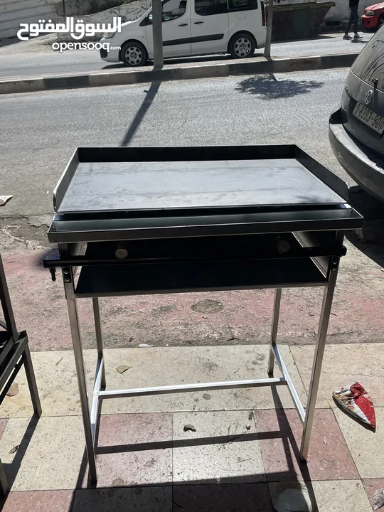 جريل شواء صناعة ممتازة جداً بلاطة 6 ميلي باحجام مختلفة المصنع للمستهلك مباشرة.