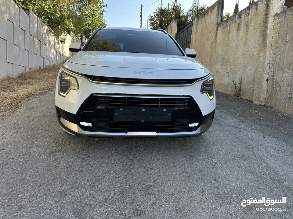 كيا نيرو  اضافات مميزة موجودة في الخليل